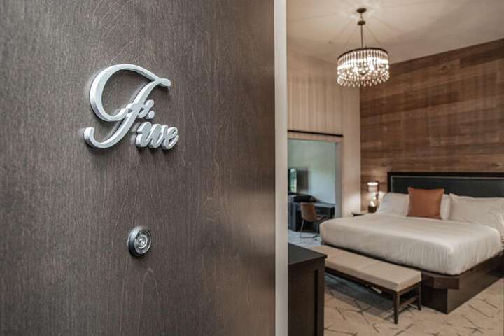 Room 63 of 81