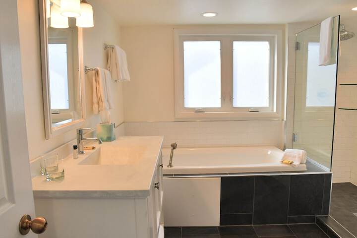 Room 40 of 59