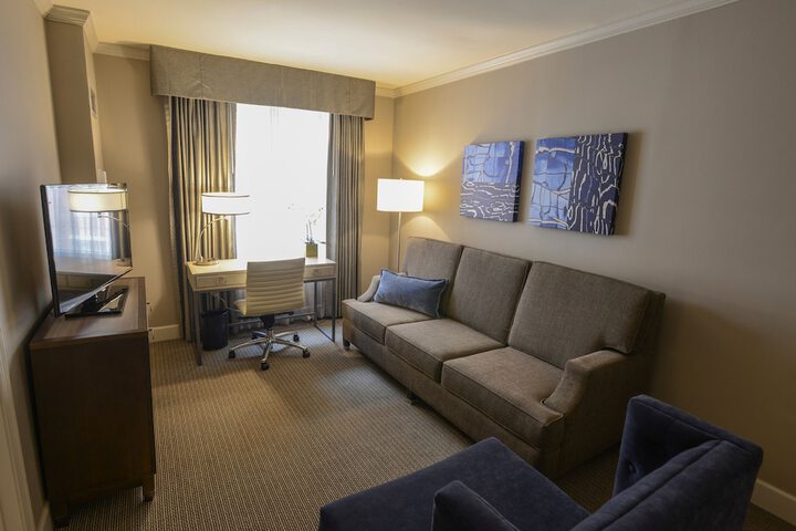 Room 32 of 95