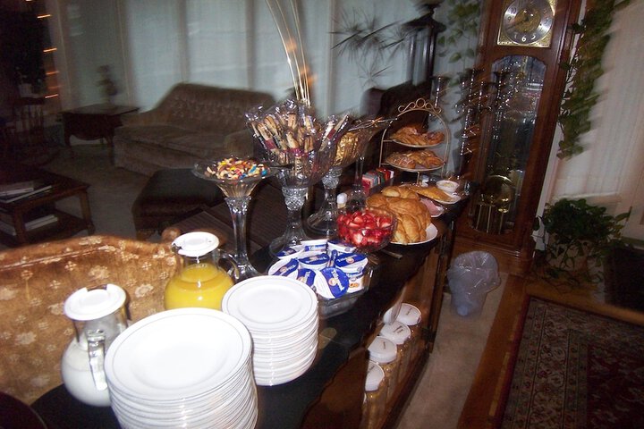Breakfast/Coffee Service 37 of 42
