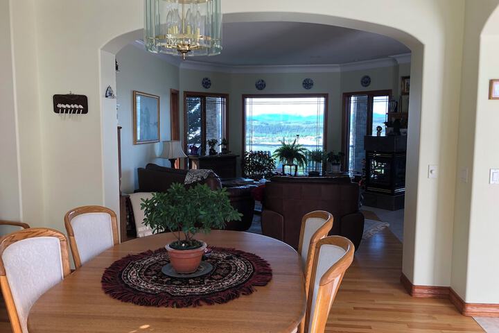Rocky Mountain View B & B