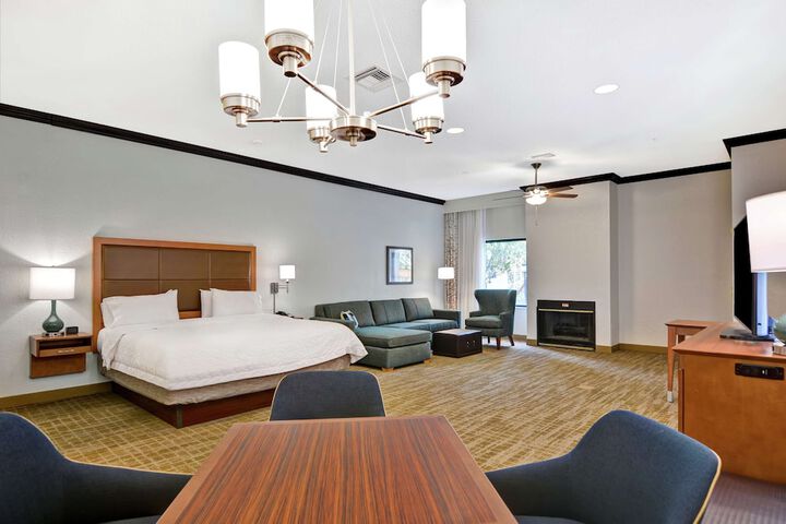 Room 21 of 47