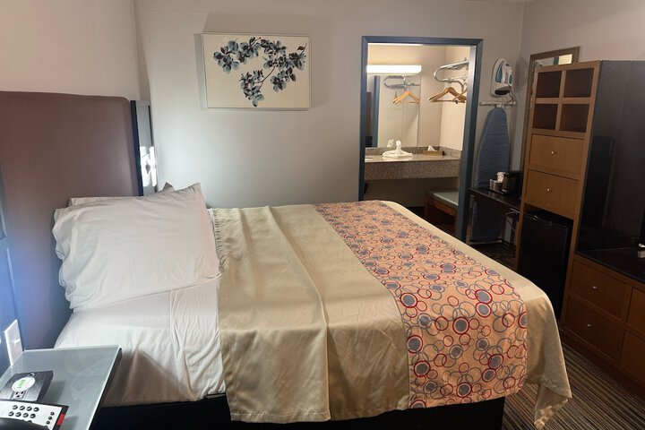 Room 14 of 20