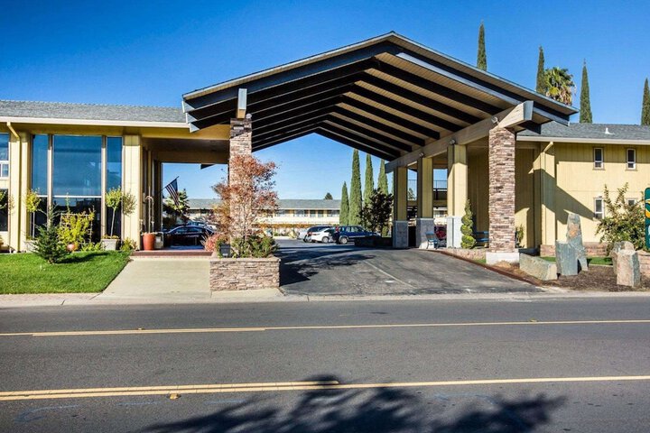 Quality Inn & Suites Cameron Park Shingle Springs