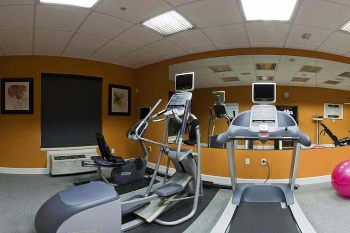 Holiday Inn Express Hotel & Suites Clute - Lake Jackson by IHG