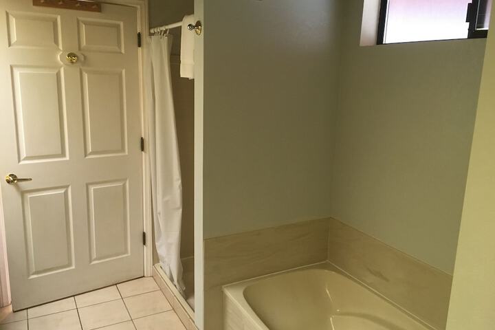 Room 56 of 92