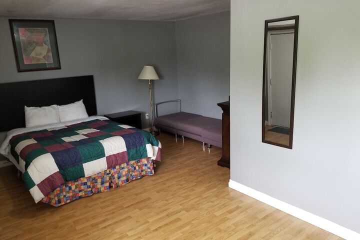 Room 28 of 36