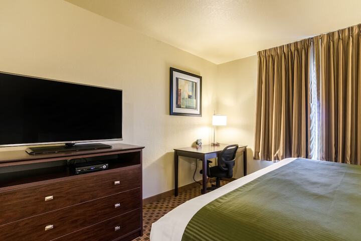 Room 20 of 37