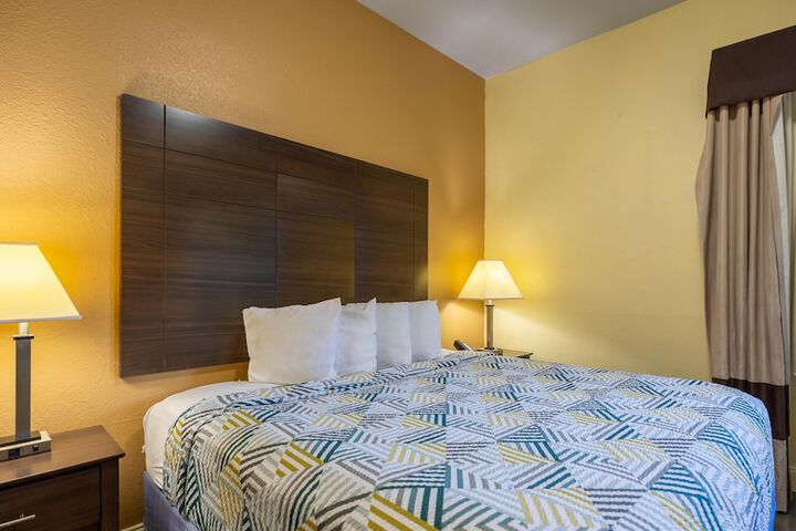 Studio 6 Suites – Pasadena TX