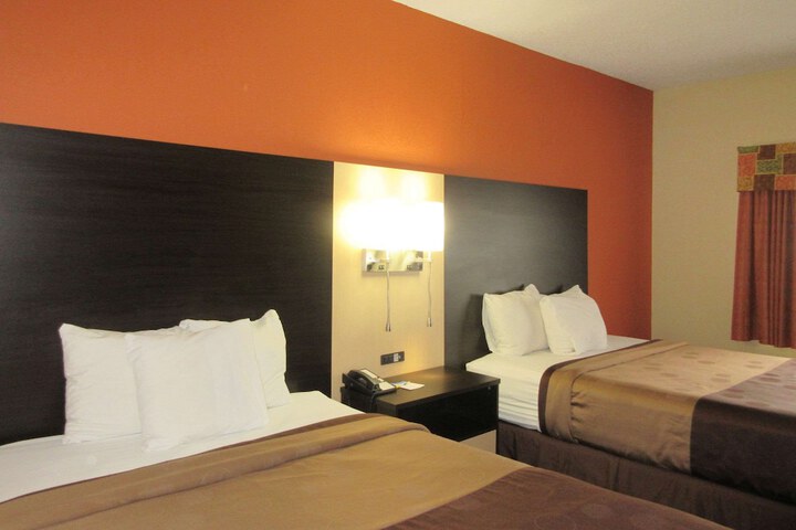 Quality Inn & Suites Benton Harbor - St. Joseph
