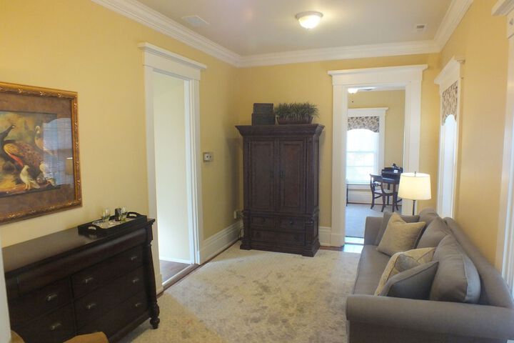 The Pepin Mansion Historic B & B