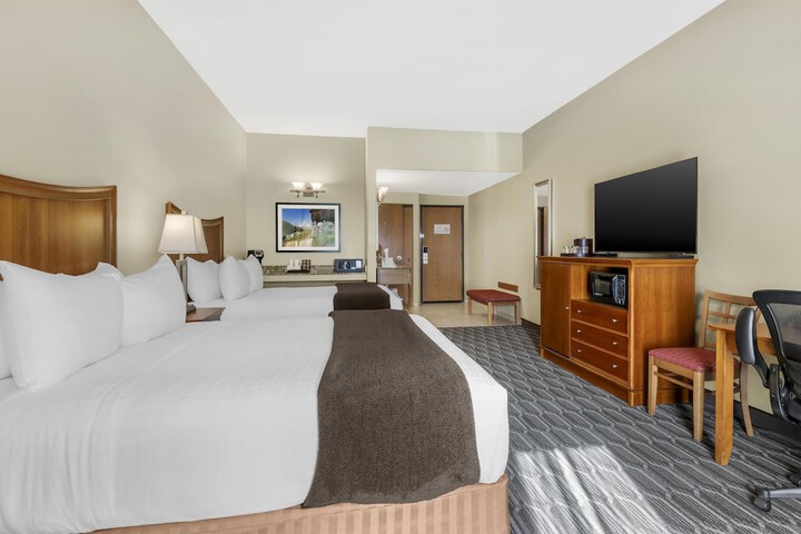 Best Western Plus Swiss Chalet Hotel & Suites