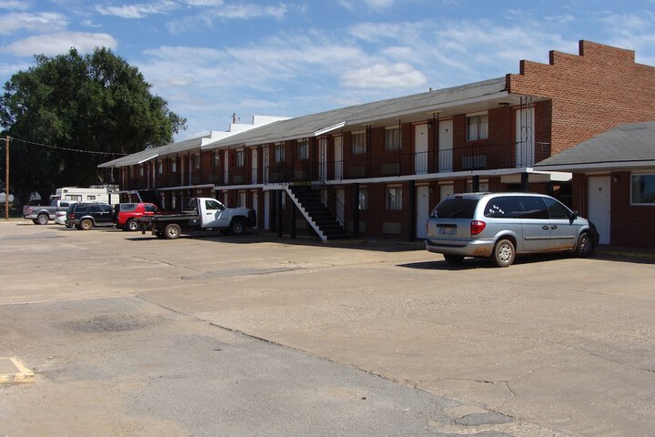 Hotel 4 of 27