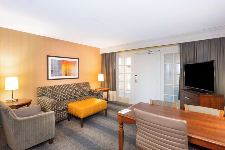 Room 44 of 110