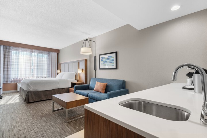 Holiday Inn Express Coralville by IHG
