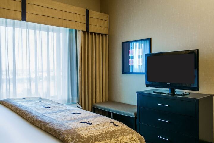 Room 17 of 83