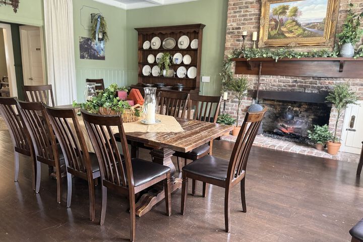 Hodge Podge Lodge