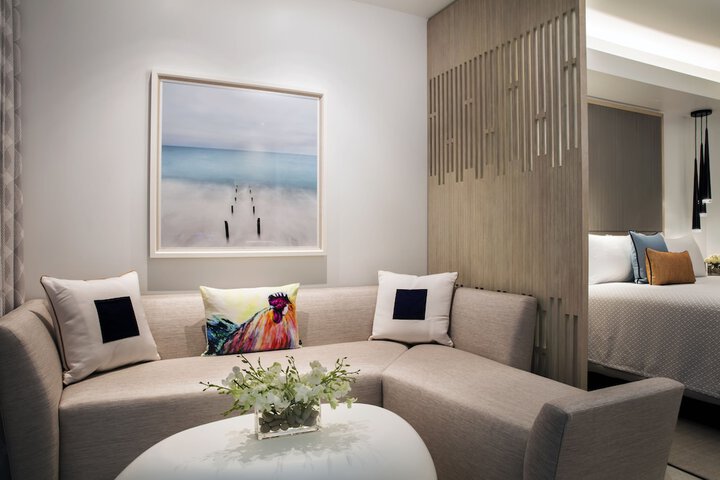 H2O Suites - Adults Only