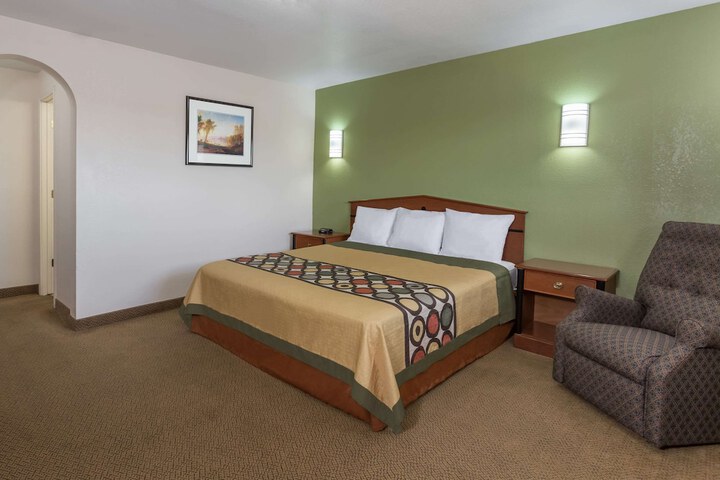 Room 13 of 13