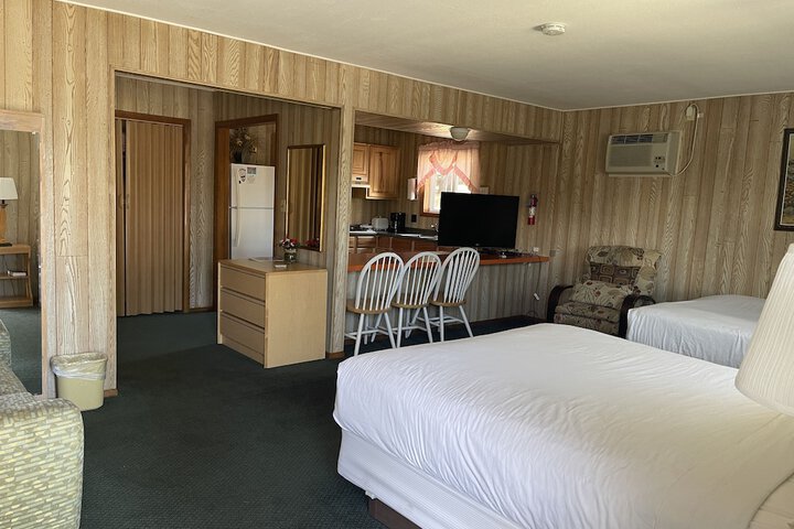 Room 19 of 48