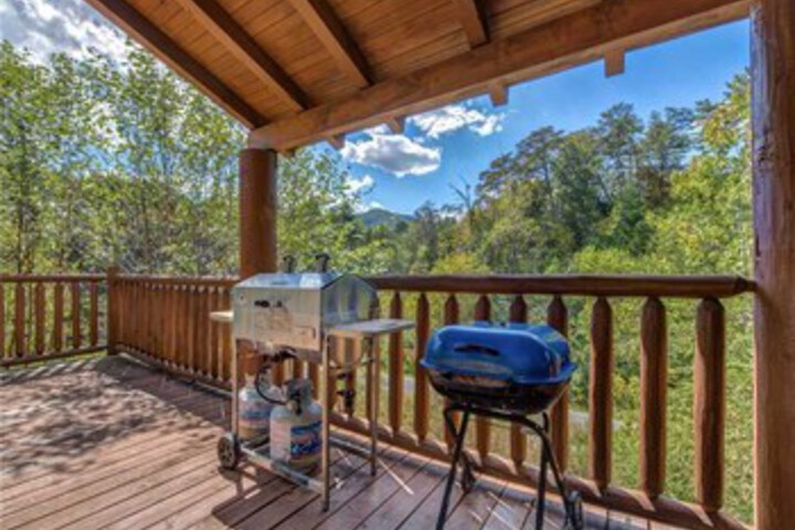 Longwalker Lodge 3 Bedrooms, Hot Tub, Game Room, Sleeps 9