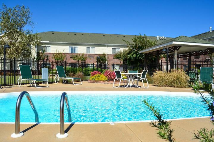 Pool 6 of 23