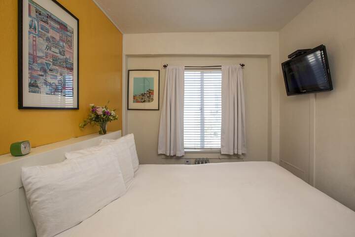 Room 113 of 120