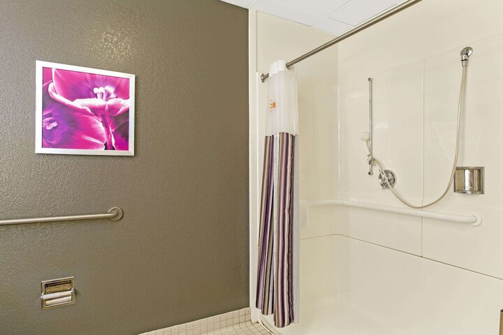 La Quinta Inn & Suites by Wyndham Boston-Andover