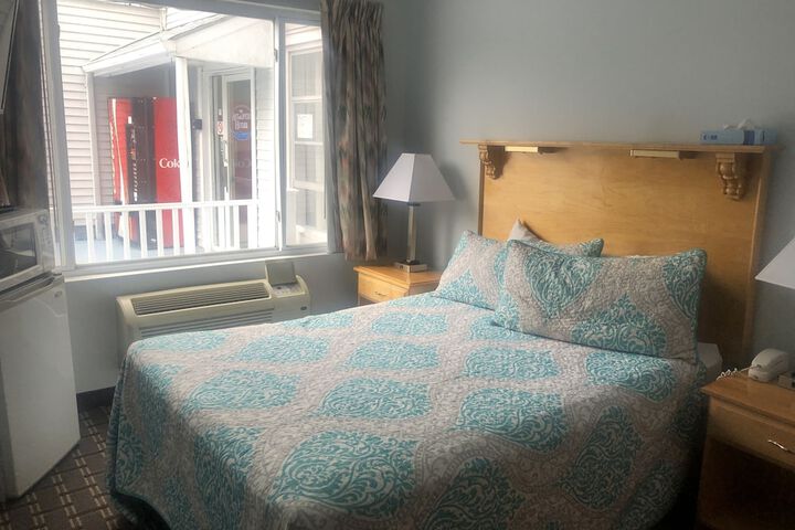 Room 40 of 93