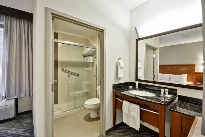 Room 14 of 20