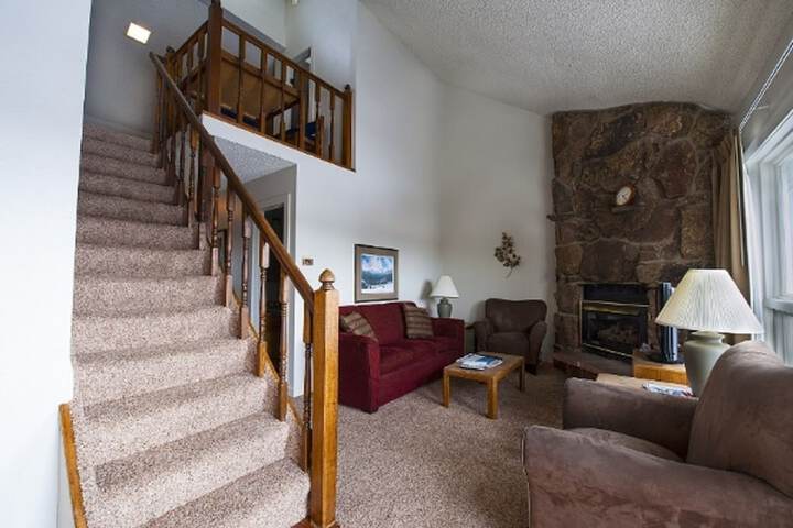 Twin Rivers Condominiums by Alderwood Colorado Management
