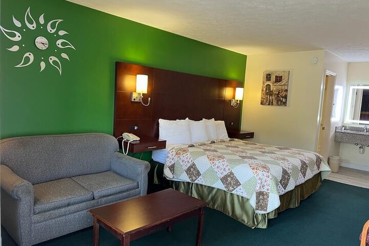 Room 16 of 23