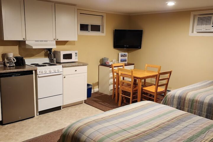 Room 18 of 53