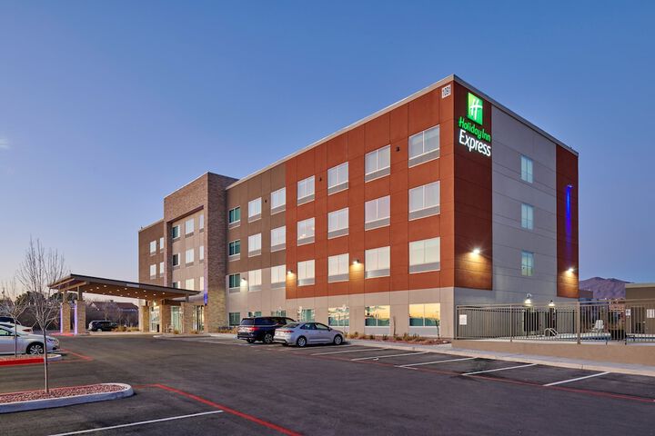 Hotel 5 of 25