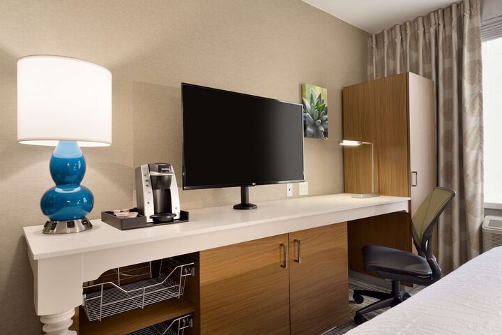 Room 17 of 41