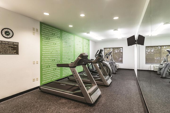 La Quinta Inn & Suites by Wyndham Fargo-Medical Center