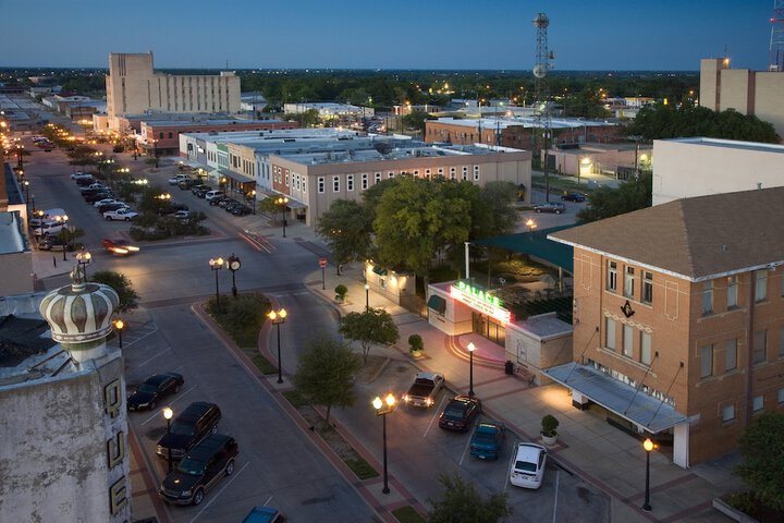 Holiday Inn Express & Suites Bryan - College Station by IHG