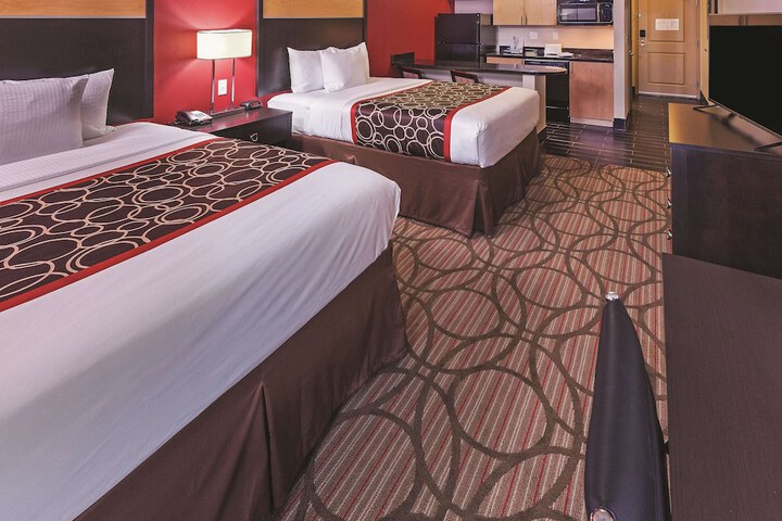 La Quinta Inn & Suites by Wyndham Wichita Falls - MSU Area
