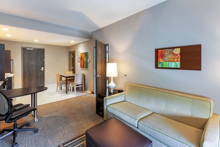 Home2 Suites by Hilton Gonzales LA