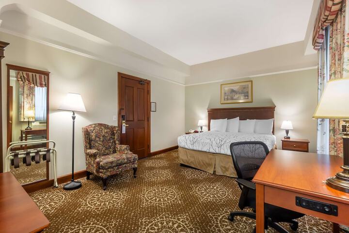 Room 12 of 39