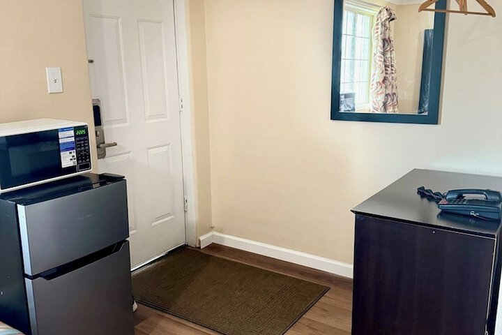 Room 46 of 60