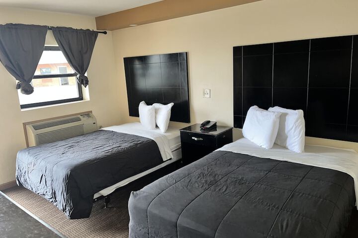 Room 64 of 71