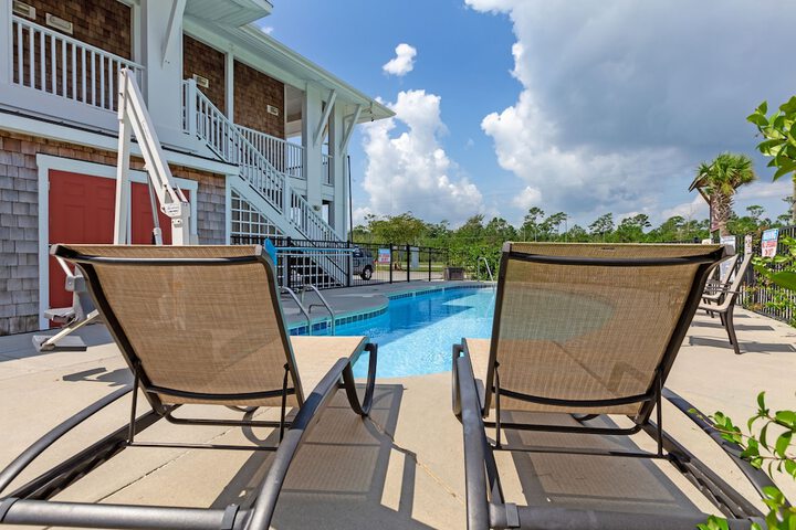 Topsail Shores Inn