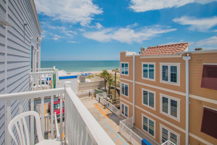 Seaside Amelia Inn