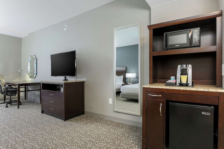 Room 13 of 26