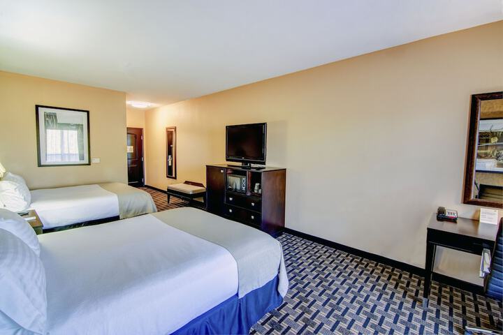 Room 13 of 45