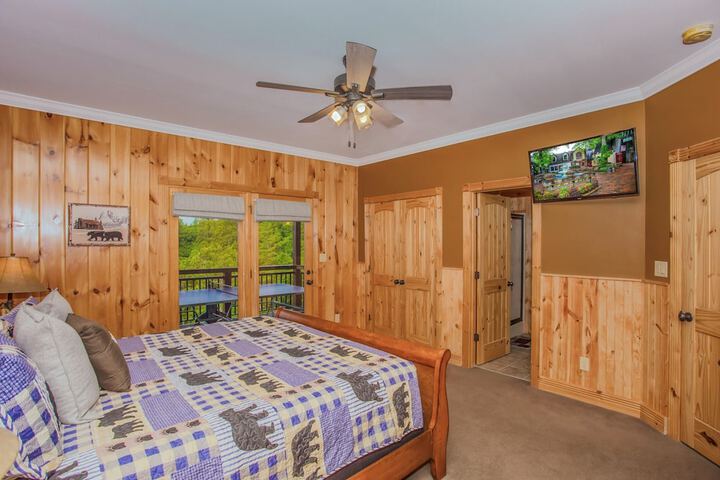 Room 18 of 48