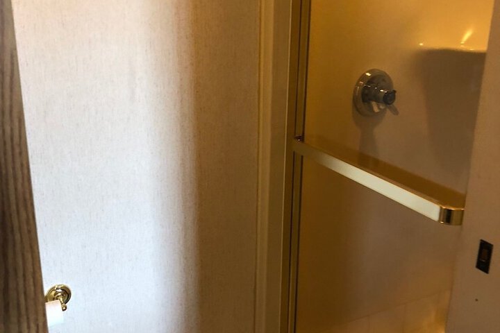 Room 21 of 29
