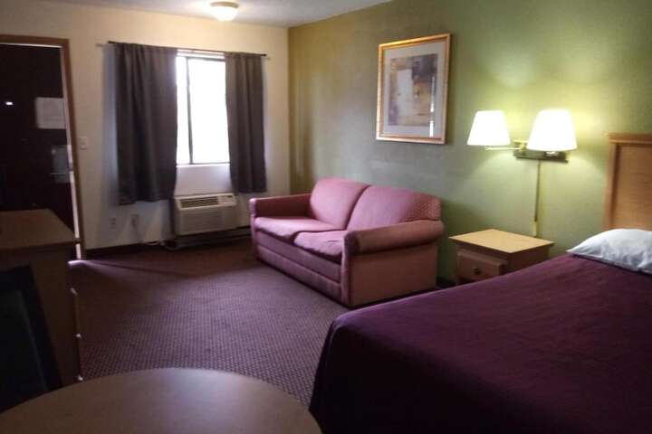 Centralia Inn