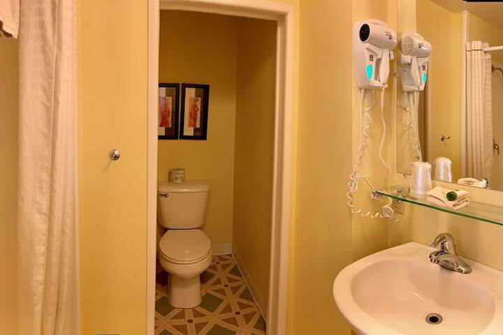Room 56 of 187